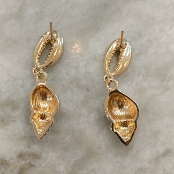 14K Gold Plated Shell Drop Earrings Conch - Picture 6 of 6